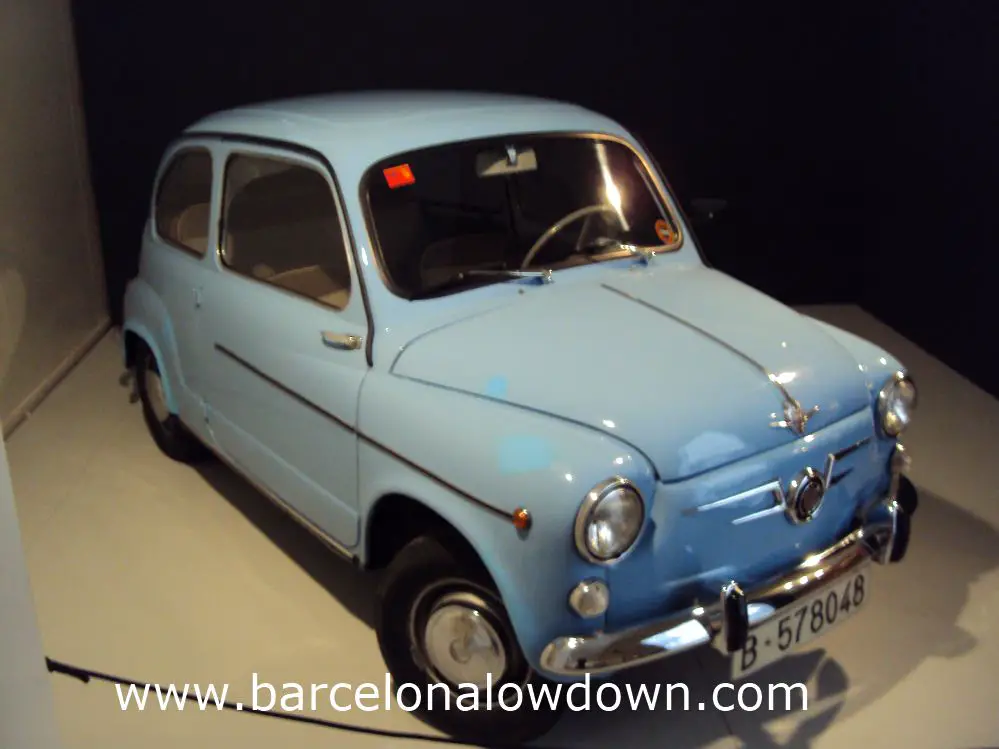 The car that ended the era of the microcar in Spain - The classic SEAT 600