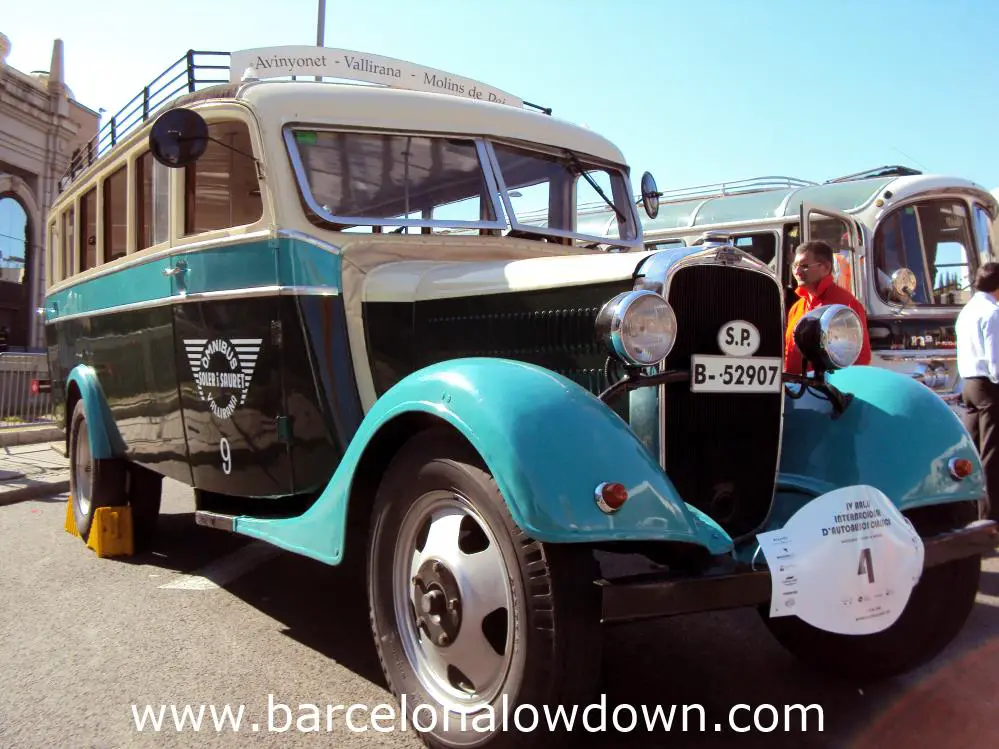 1929 Chevrolet / Citröen 21 seater vintage bus