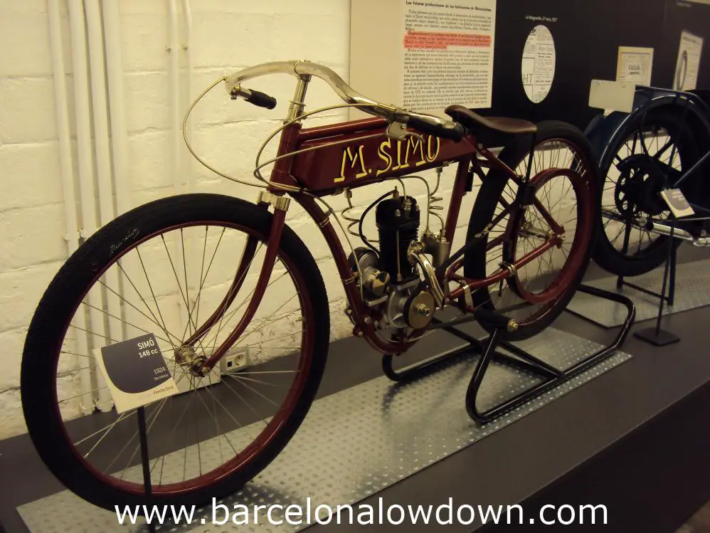 vintage simo motorbike in the barcelona motorcycle museum