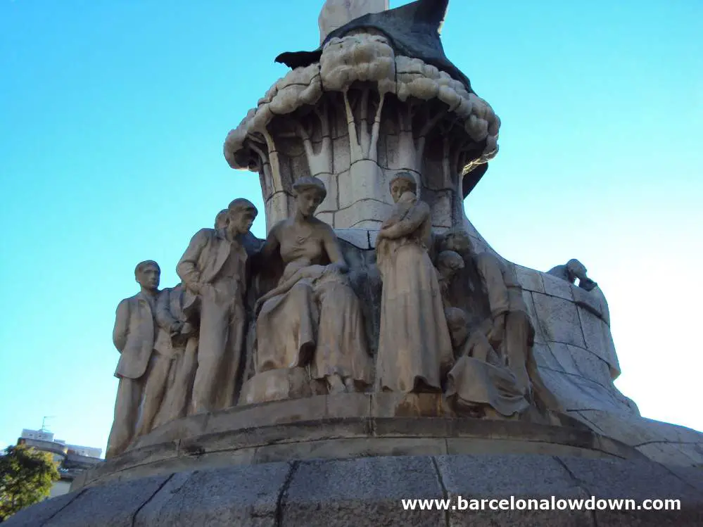 Stone statues in Plaça de Tetuan Barcelona