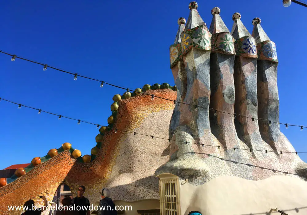 The undulating rooftop and chimneys of Casa Batllo whic inspired the house where Fat Freddy met Pablo Pegasso in Idiots Abroad