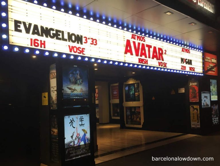 Phenomena English language cinema in Barcelona lit up at night