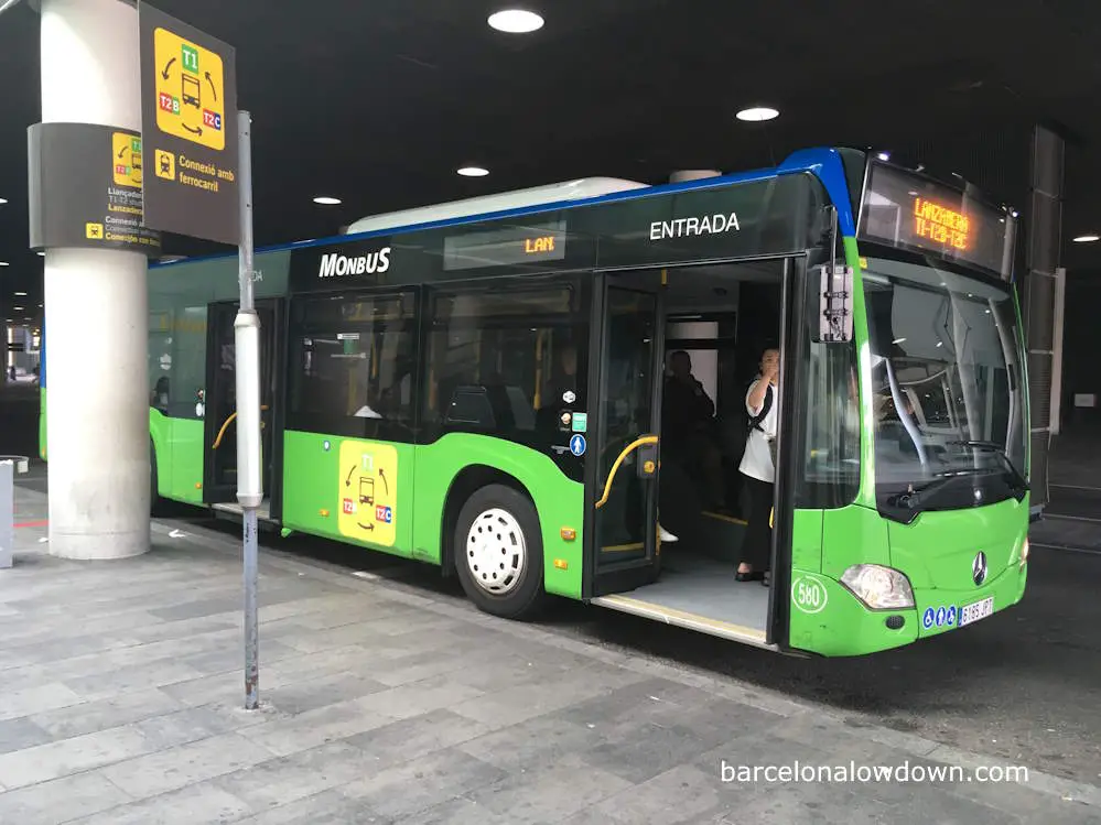 free shuttle bus at Barcelona airport