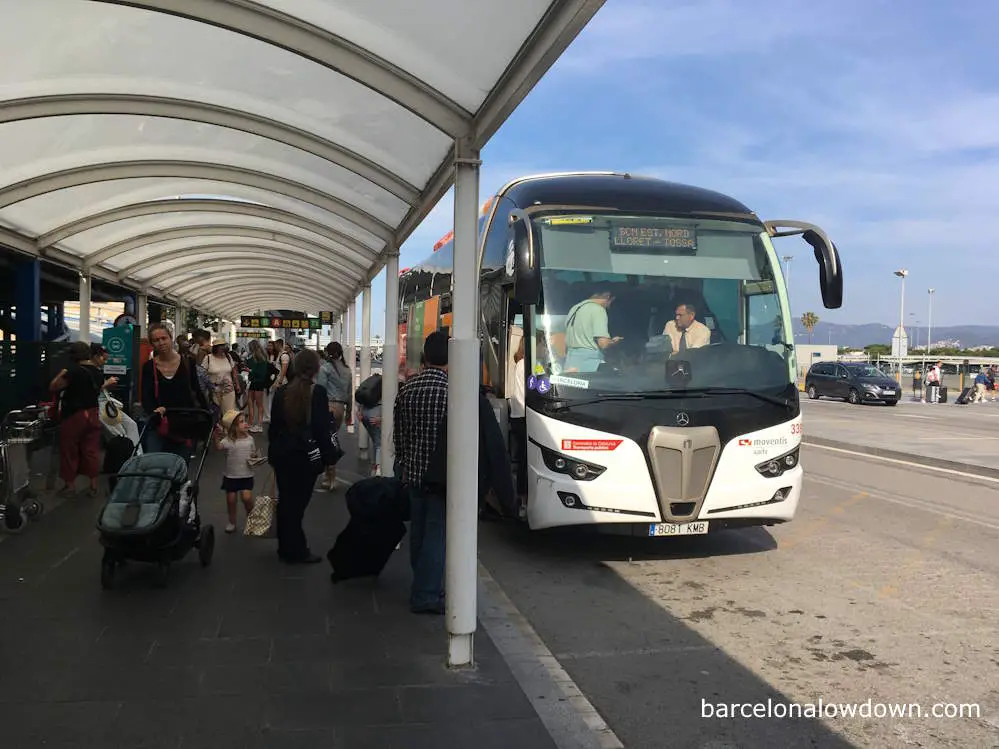 The long distance bus stop at Barcelona airport termianal 2