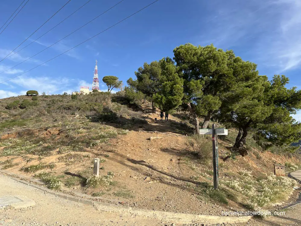 A footpath leading to the St Pere Martir antenna in Barcelona