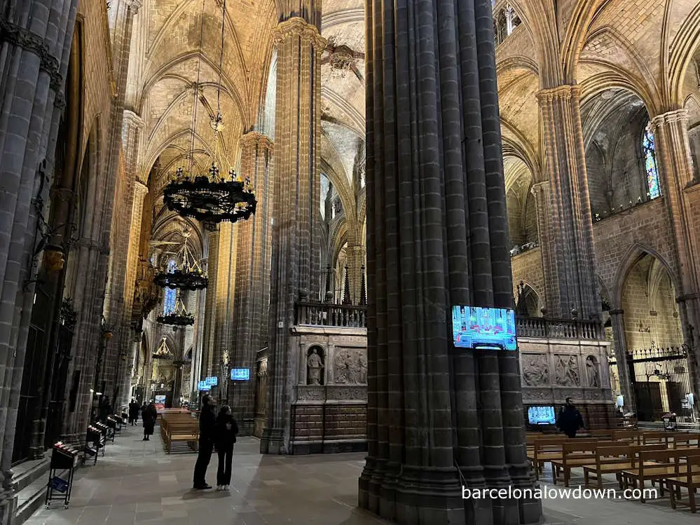 Tourists visiting Barcelona Cathedral
